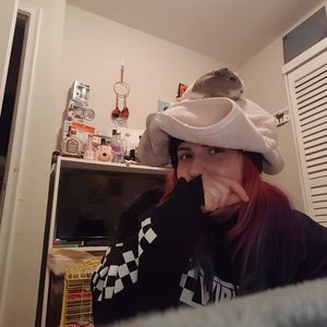 Meet your Posher, Selina